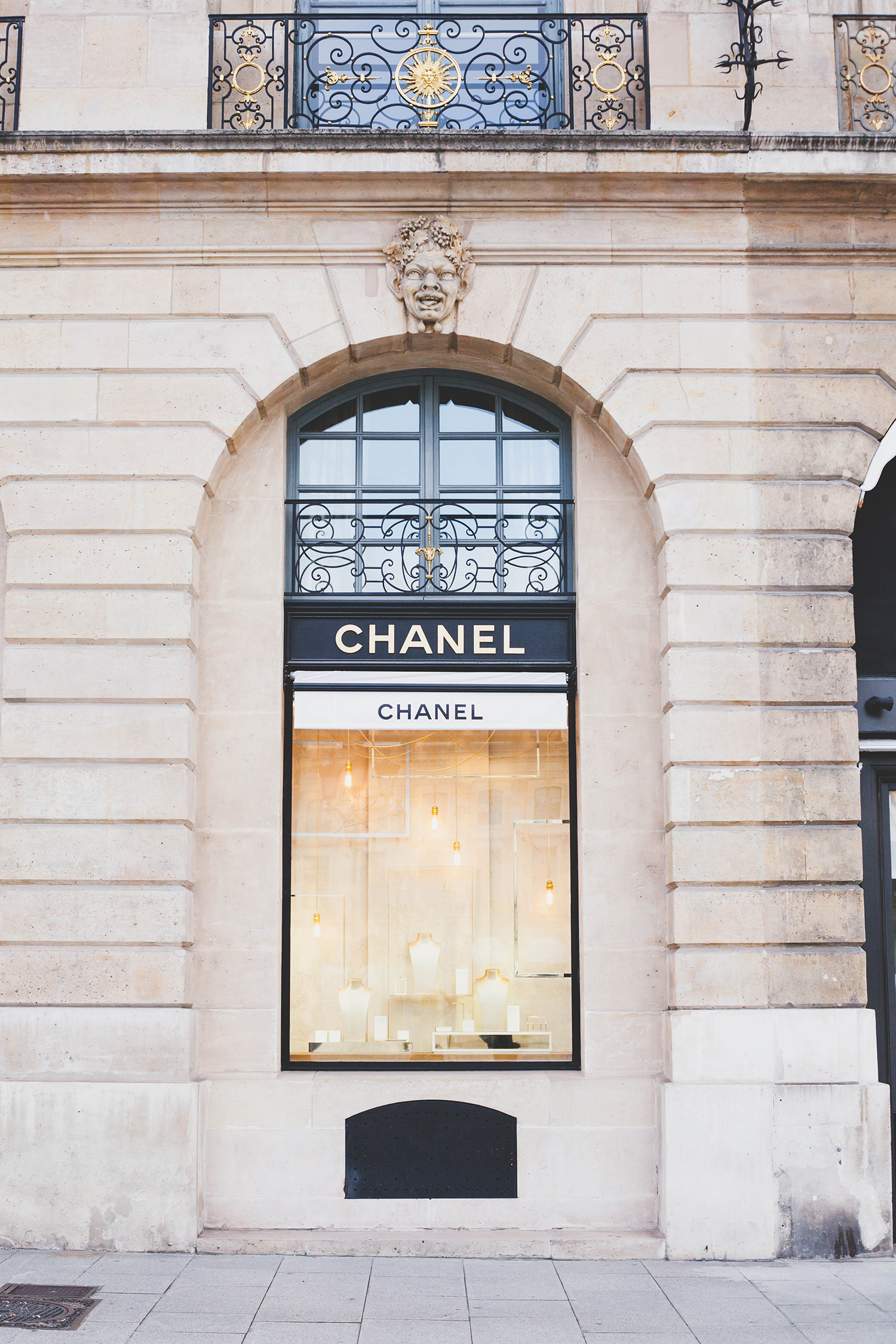 Place Vendome, Paris Chic Lightroom Presets