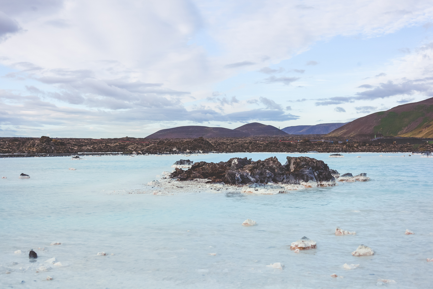 The Blue Lagoon | Chic Lightroom Presets 